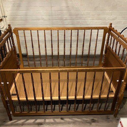 houten babybedje met accessoires, Ophalen, Zo goed als nieuw, Ledikant