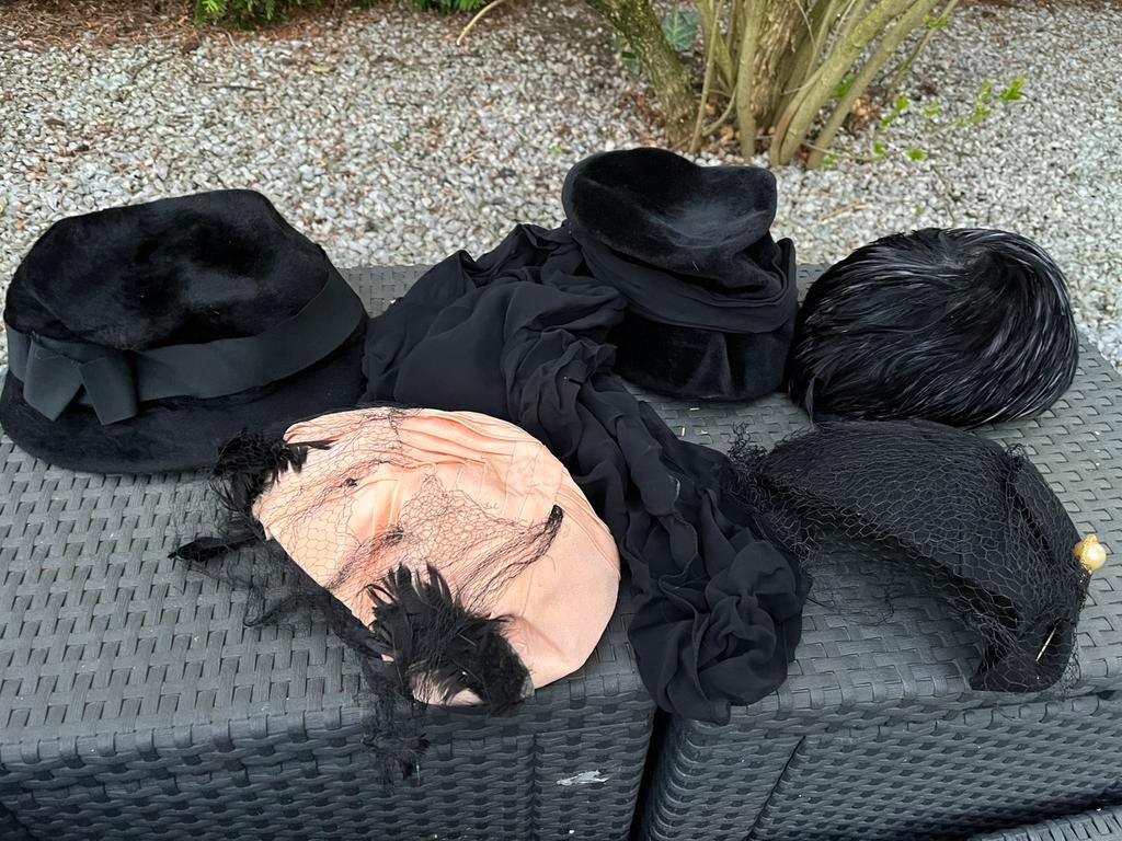 5 Vintage dameshoeden jaren 50&60 (alles voor 15 €)👒👒👒, Ophalen, 56 of 57 cm (M, 7 of 7⅛ inch), Hoed