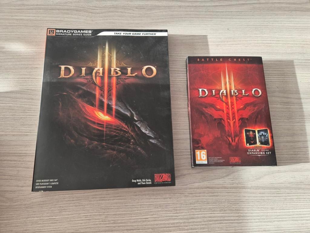 Guide + Battlechest Diablo 3, Ophalen of Verzenden, Zo goed als nieuw