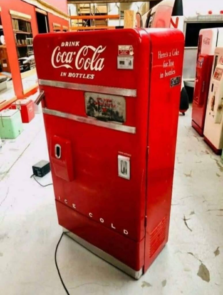 Distributeur coca-cola de 1954, Enlèvement