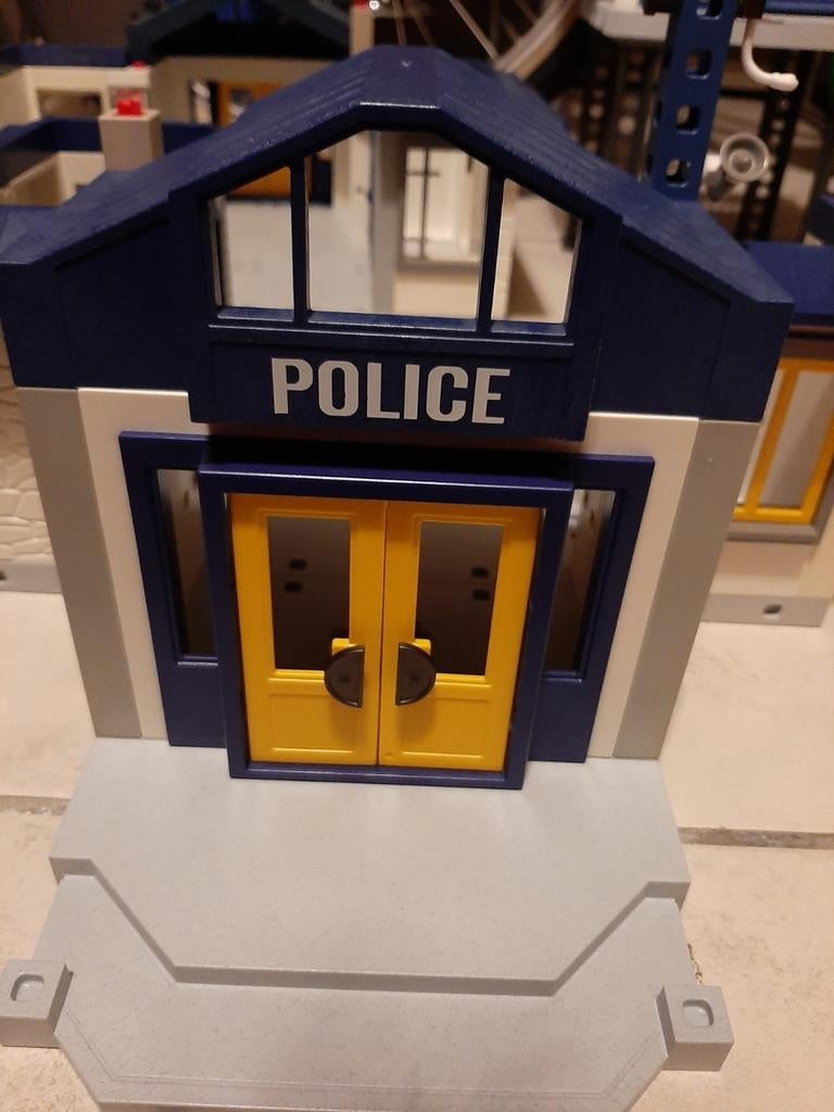 Politiekantoor playmobil, Kinderen en Baby's, Speelgoed | Playmobil, Ophalen of Verzenden, Zo goed als nieuw