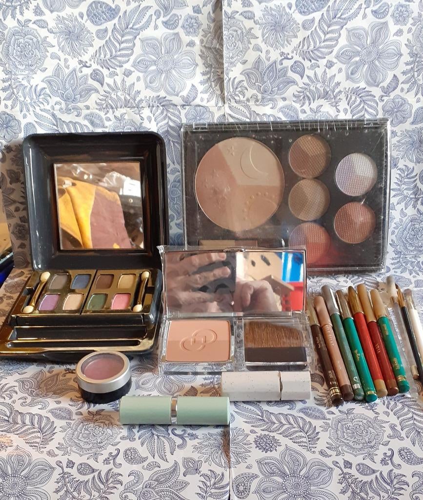 Lot de maquillage, Bijoux, Sacs & Beauté, Rouge, Maquillage, Enlèvement ou Envoi, Lèvres