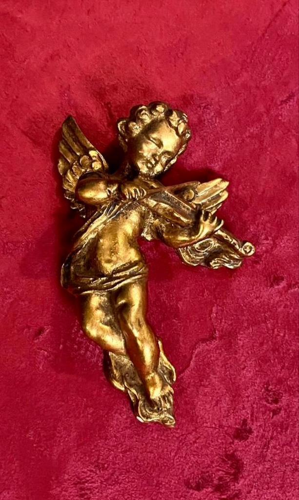 Mooie decoratief engel beeldje / putti, Handtassen en Accessoires, Broches, Zo goed als nieuw, Brons, Ophalen