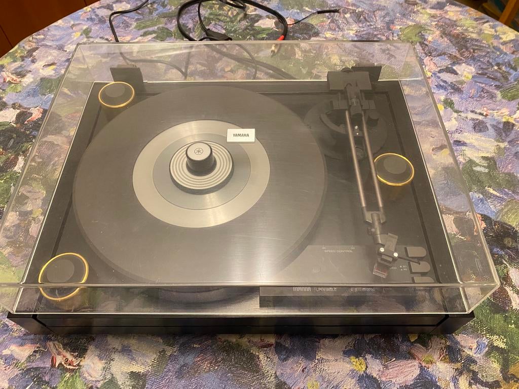 Yamaha PF-800 avec cellule Audio Technica et aiguille, TV, Hi-fi & Vidéo, Tourne-disques, Autres marques, Tourne-disque, Enlèvement ou Envoi