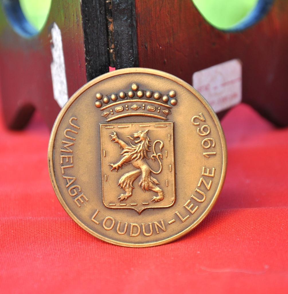 medaille bronze jumelage loudun-leuze 1962, Postzegels en Munten, Penningen en Medailles, Brons, Ophalen of Verzenden