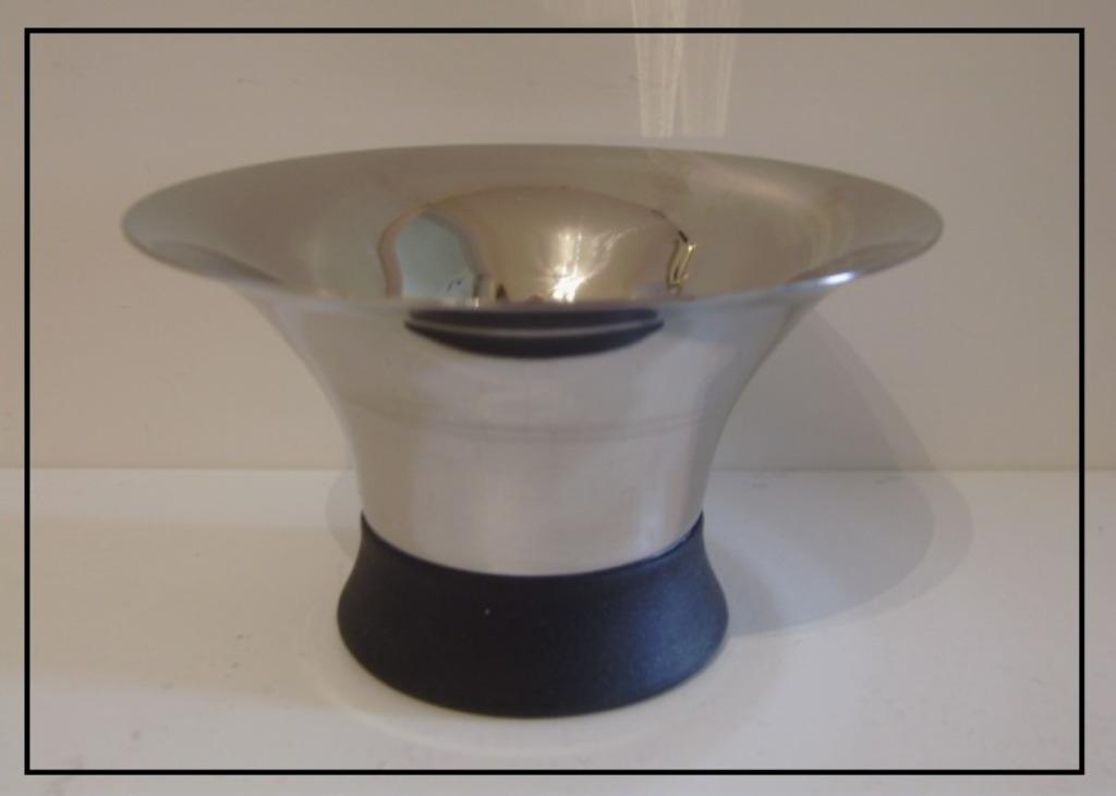 DEENS DESIGN : Theelichtje van >>> ERIK BAGGER <<< gemerkt., Neuf, Gris, Enlèvement, Métal