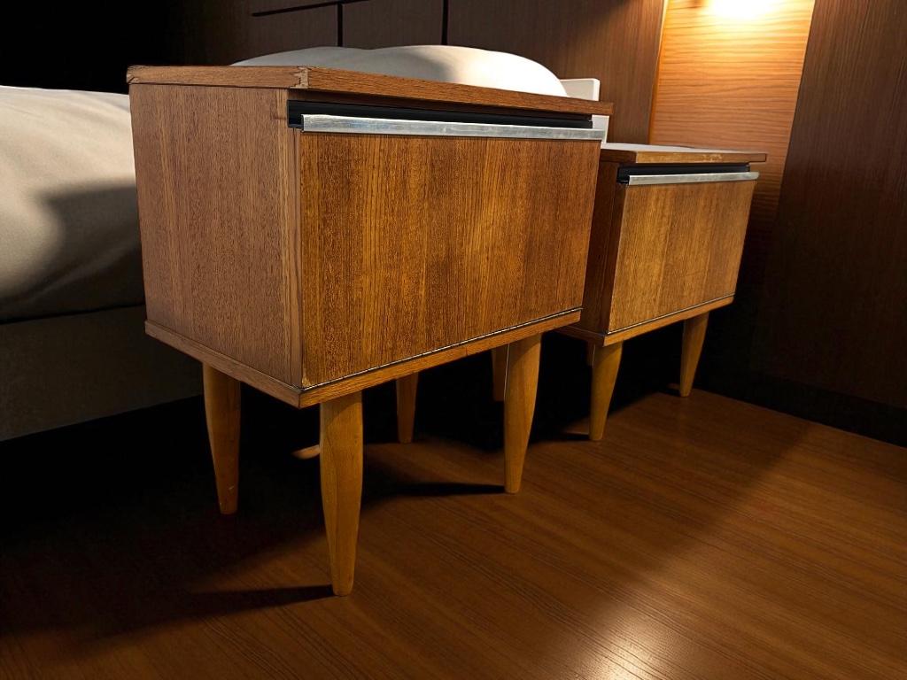 Ensemble de 2 tables de chevet/mini-armoires vintage, Enlèvement ou Envoi