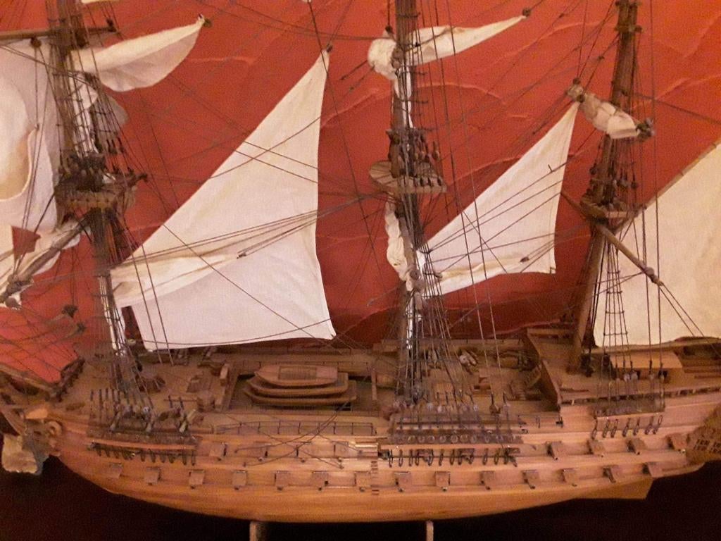 Reproduction en teck bateau "Le Superbe " de l’île Maurice, Enlèvement, Comme neuf