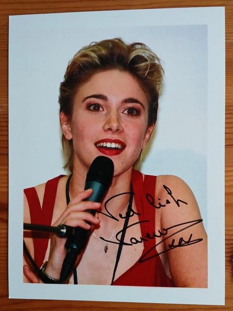 Gesigneerde foto van Vanessa Chinitor., Envoi, Neuf