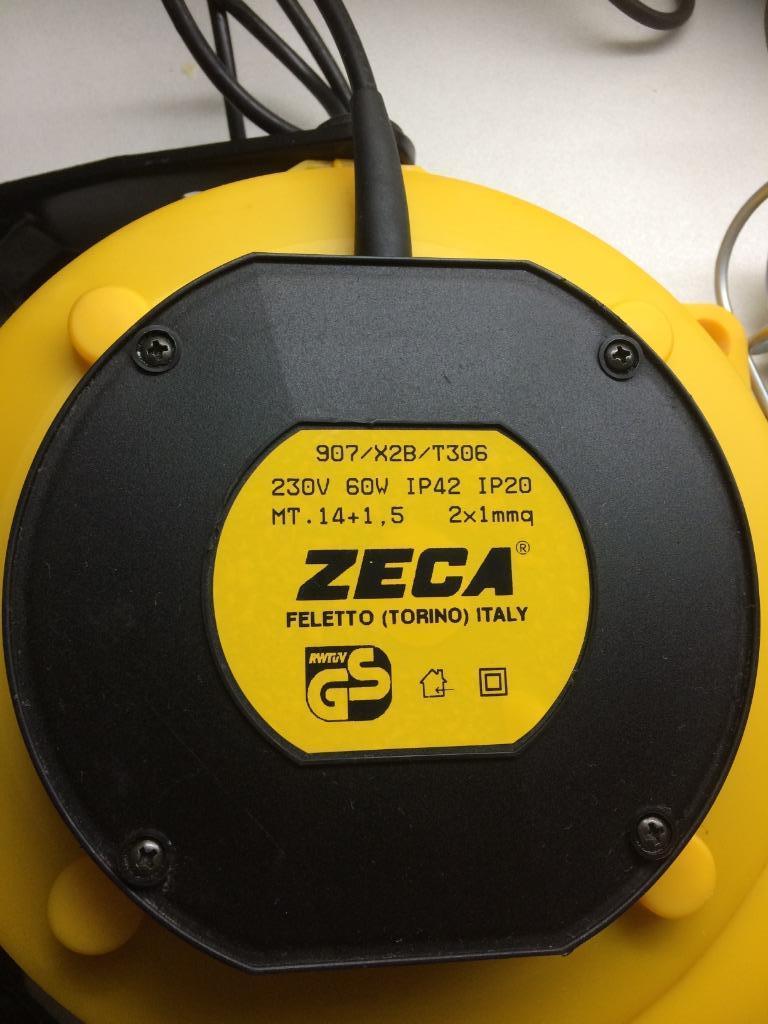 Feu de circulation sur enrouleur ZECA S.P.A. (câble de 15 m), Enlèvement, Neuf