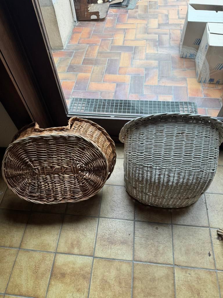 Mand voor hond of kat., Dieren en Toebehoren, Ophalen, Gebruikt, Riet