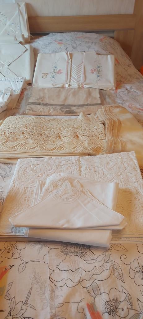 Geborduurd katoenen tafelkleed, Huis en Inrichting, Ophalen
