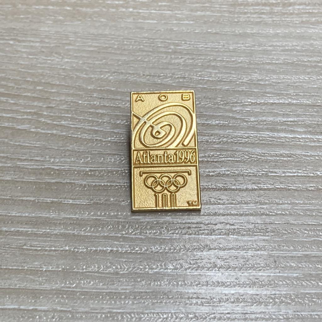 PIN - ATLANTA 1996 - OLYMPISCHE SPELEN - JEUX OLYMPIQUES, Verzamelen, Verzenden, Gebruikt, Sport, Speldje of Pin