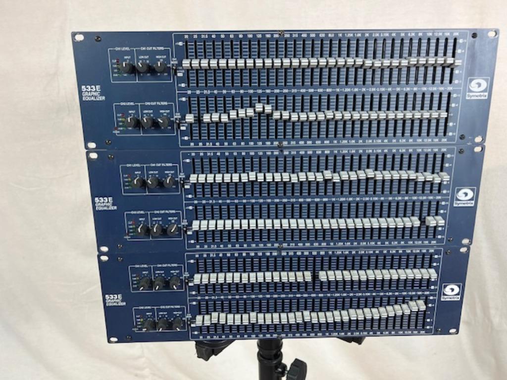 Egaliseur pro Symetrix 2 X 30 bandes, Enlèvement ou Envoi, Utilisé, Equalizer ou Égaliseur