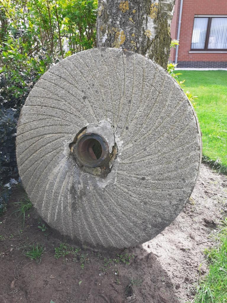 oude molensteen, Ophalen, Gebruikt, Overige materialen, Overige typen
