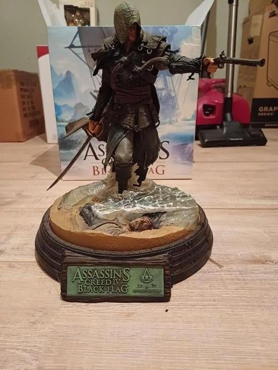 Assassins Creed Edward Kenway McFarlane Statue, Ophalen, Zo goed als nieuw