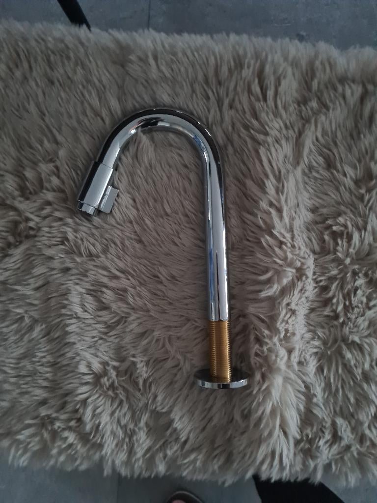 Balmani lavabo + kraan, Huis en Inrichting, Ophalen, Minder dan 50 cm, Nieuw, Minder dan 100 cm