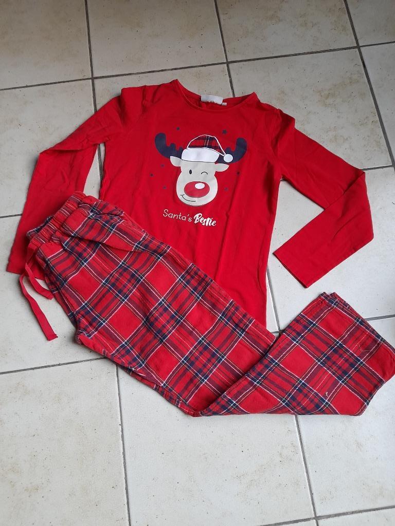 Rode pyama dikkere broek mt 152, Enlèvement ou Envoi, Utilisé, Fille, Vêtements de nuit ou Sous-vêtements