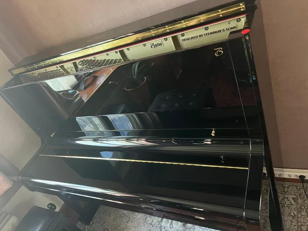 piano, Musique & Instruments, Pianos, Enlèvement ou Envoi, Brillant, Comme neuf, Piano