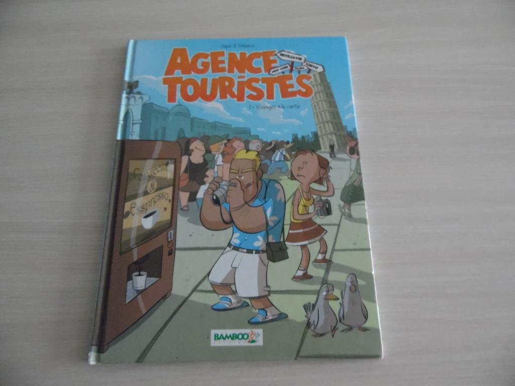 L'AGENCE TOURISTES   TOME 1 VOYAGES À LA CARTE  V.O., Boeken, Eén stripboek, Sapin et Delsaux, Ophalen of Verzenden, Zo goed als nieuw