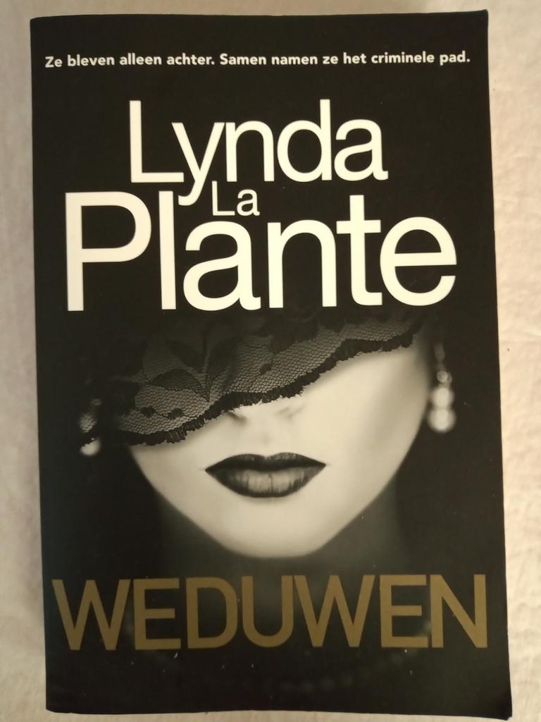 Lydia La Plante - Weduwen, Enlèvement ou Envoi, Utilisé