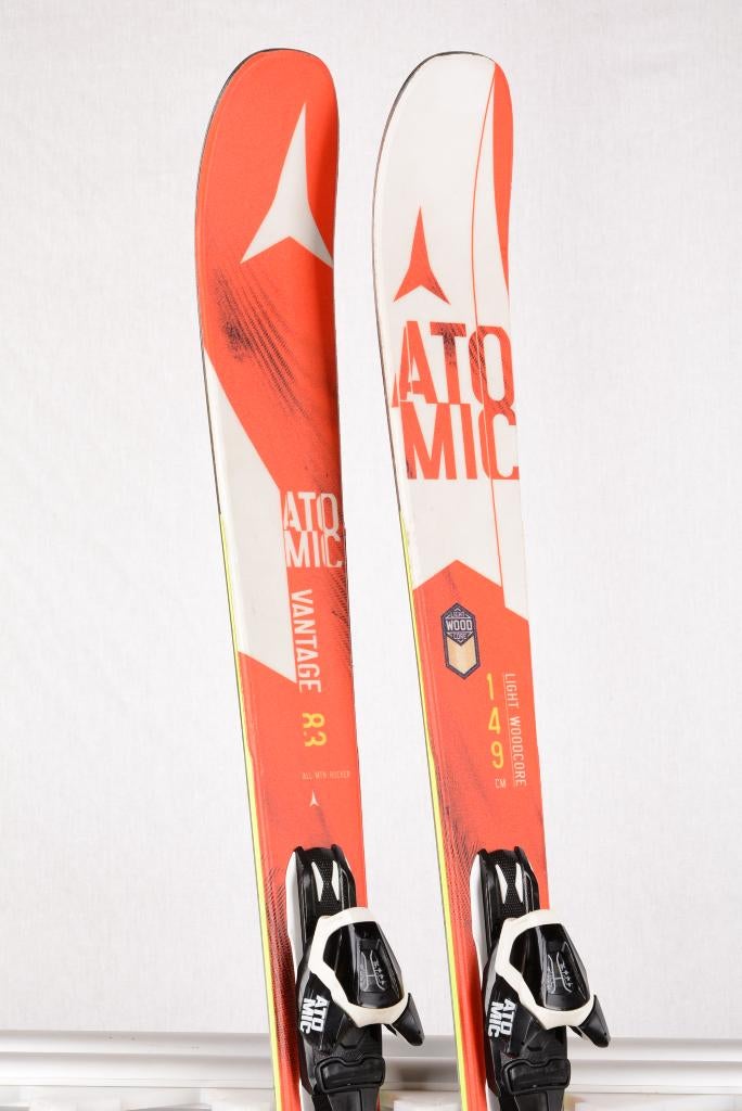 Skis 165 181 ATOMIC VANTAGE 83, noyau en bois clair, AM, Carving, Enlèvement ou Envoi, Skis, Utilisé