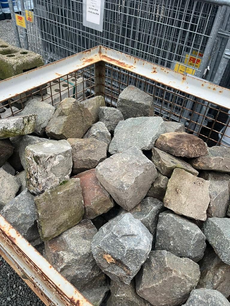 Kasseien, Tuin en Terras, Ophalen, Zo goed als nieuw