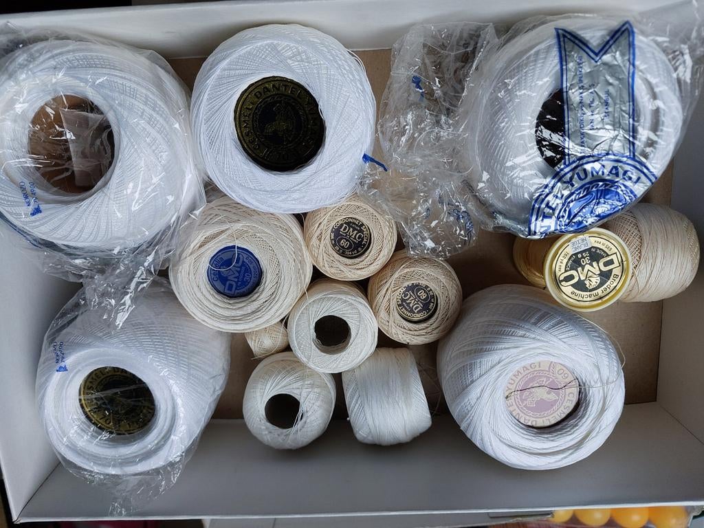 Kantklos boeken en katoen, Ophalen, Haken