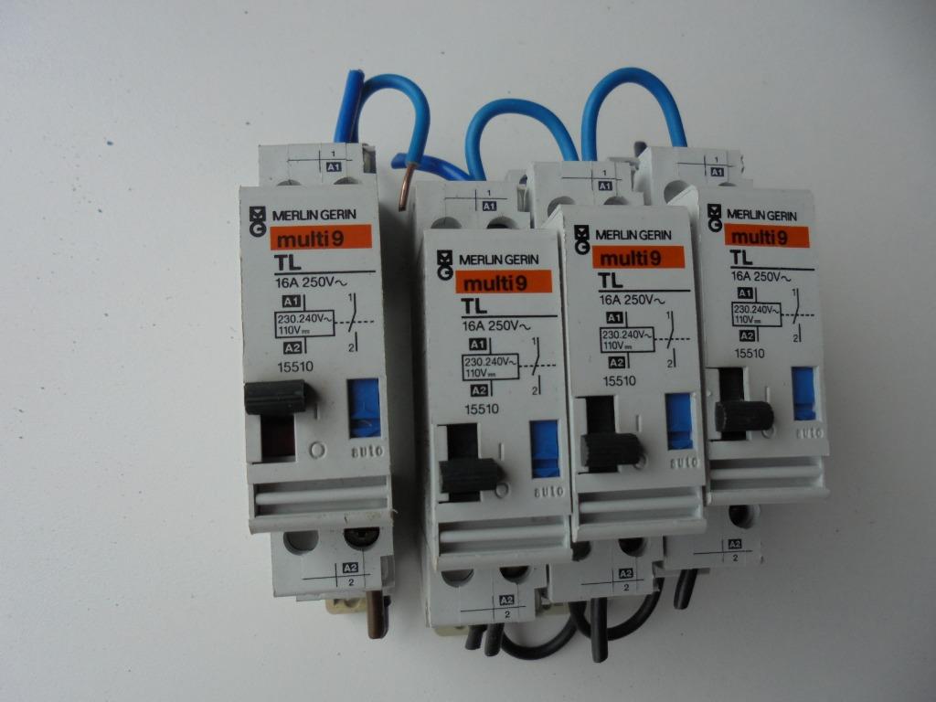 telerupteur Merlin Gerin Multi 9 Tl en Multi 9 CT, Ophalen, Zo goed als nieuw