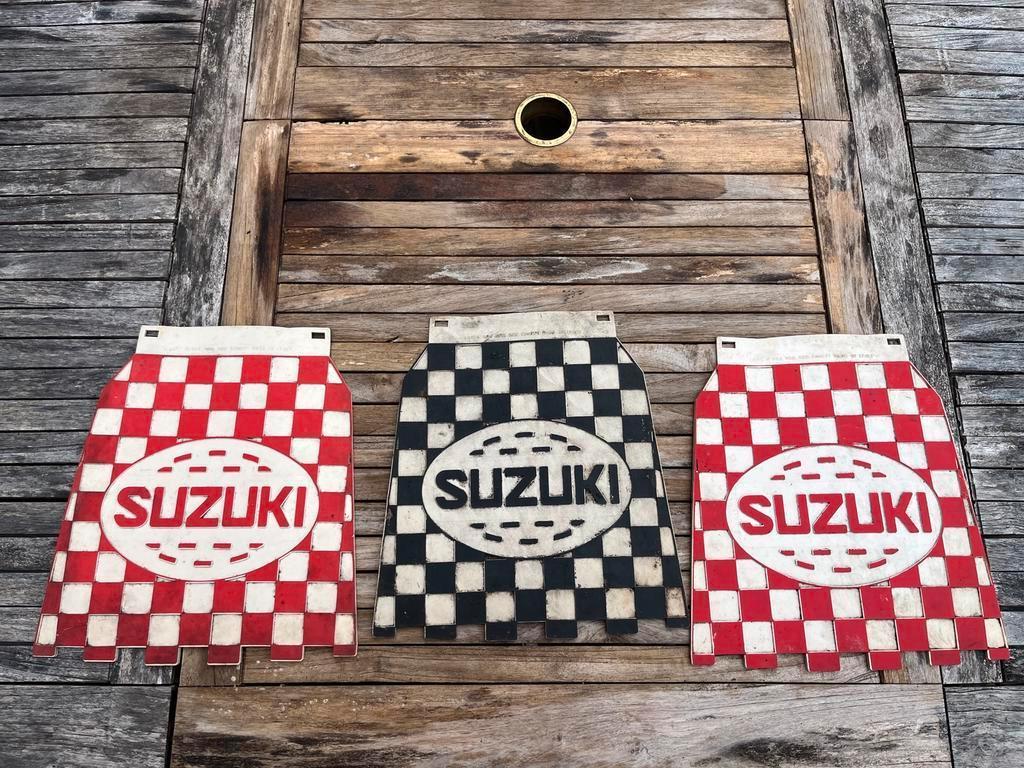 Bavette moto SUZUKI vintage, Motos, Particulier