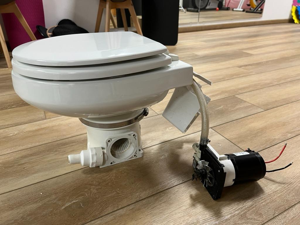 Toilette eléctrique bateau 12V Masterflush, Enlèvement ou Envoi, Utilisé, Cuisine et Sanitaires, Voilier ou Bateau à moteur