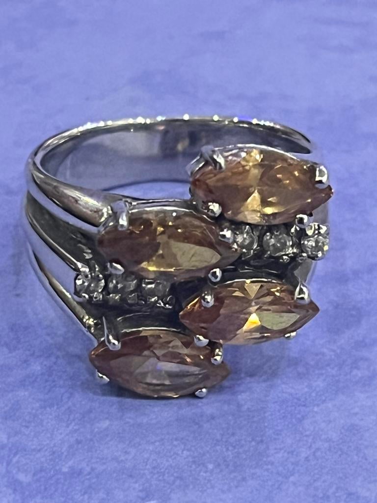 Zilveren ring 925, Handtassen en Accessoires, Ringen, Ophalen of Verzenden, Zo goed als nieuw, Bruin