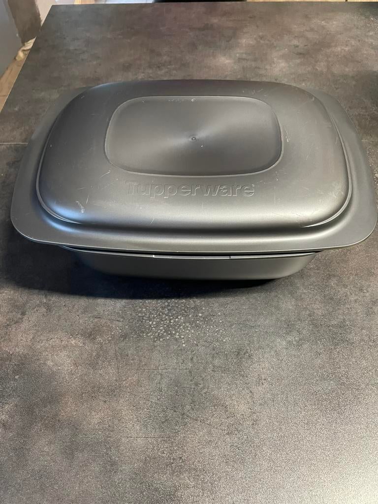 Ultra pro Tupperware 5,7L avec couvercle, Ophalen, Gebruikt