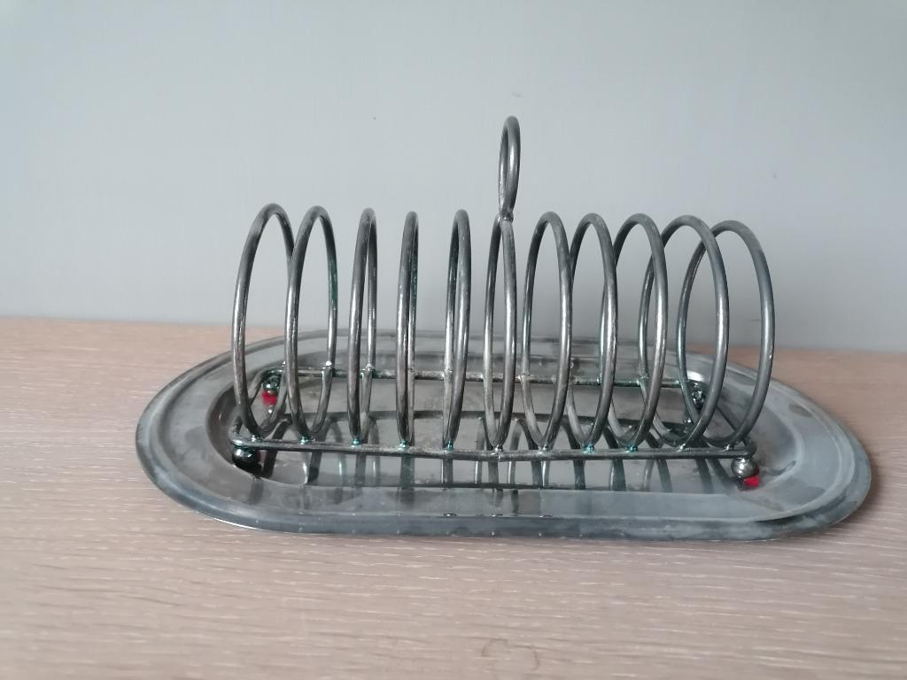 Petit plateau en métal argenté avec grille à pain, Enlèvement