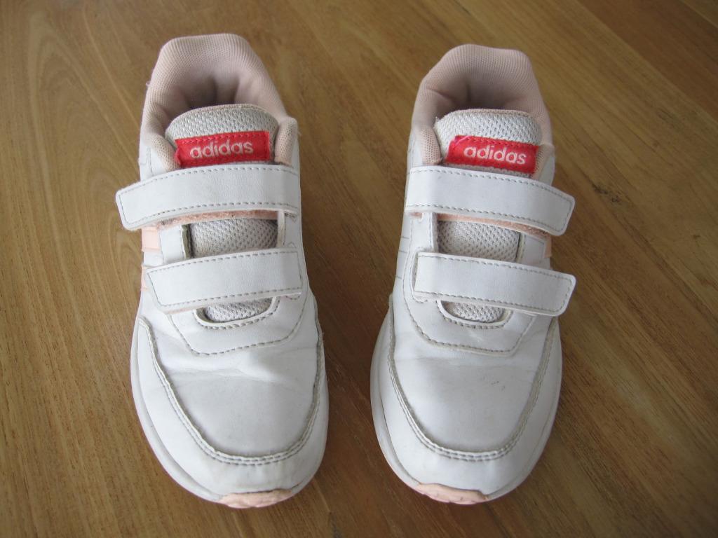 Adidas sneakers (maat 31), Kinderen en Baby's, Kinderkleding | Schoenen en Sokken, Ophalen, Adidas, Gebruikt, Jongen of Meisje
