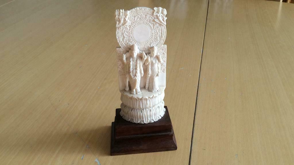 Joli objet chinois ciselé, Comme neuf