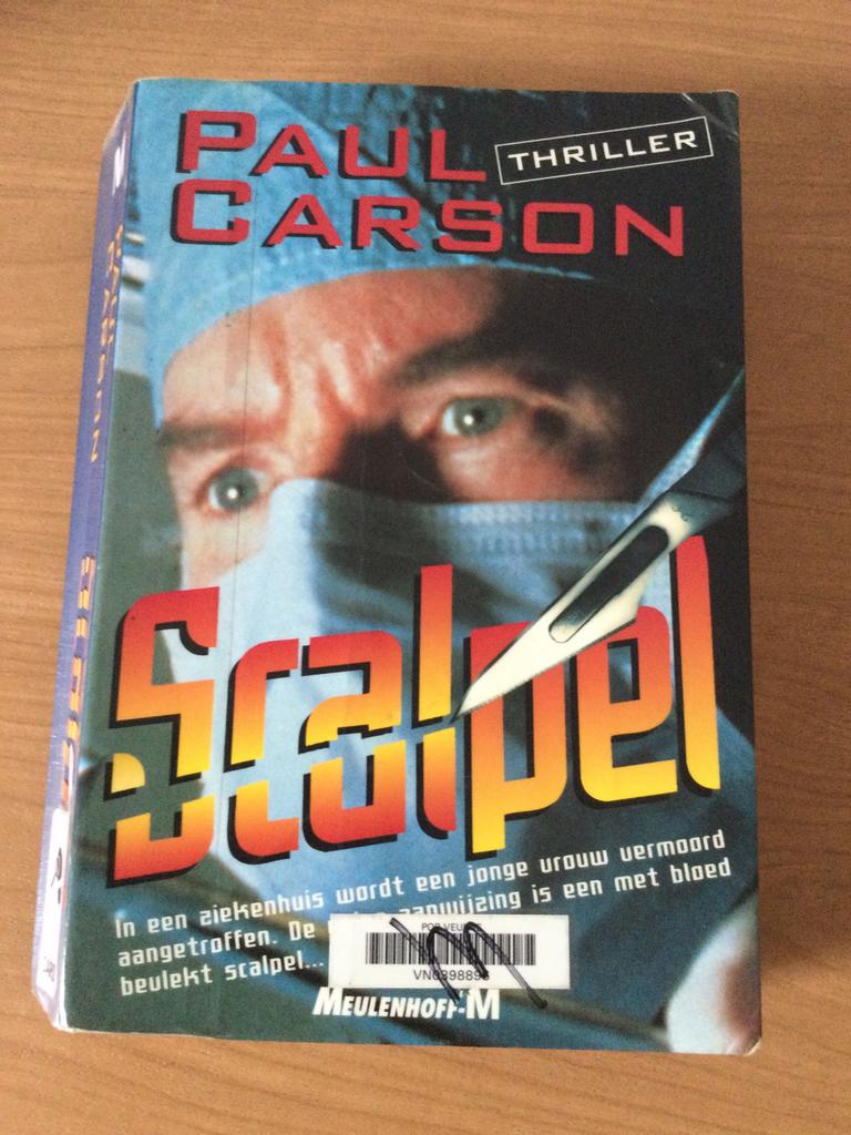 Paul Carson - Scalpel - Thriller, Ophalen of Verzenden, Gelezen