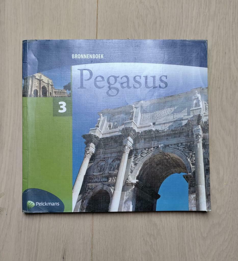 Pegasus 3 - handboek Latijn, Boeken, Ophalen of Verzenden, Zo goed als nieuw, Pelckmans, Latijn