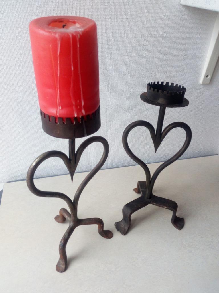 2 Massief smeedijzeren kandelaars - Handwerk - 30 cm hoogte., Enlèvement, Bougie