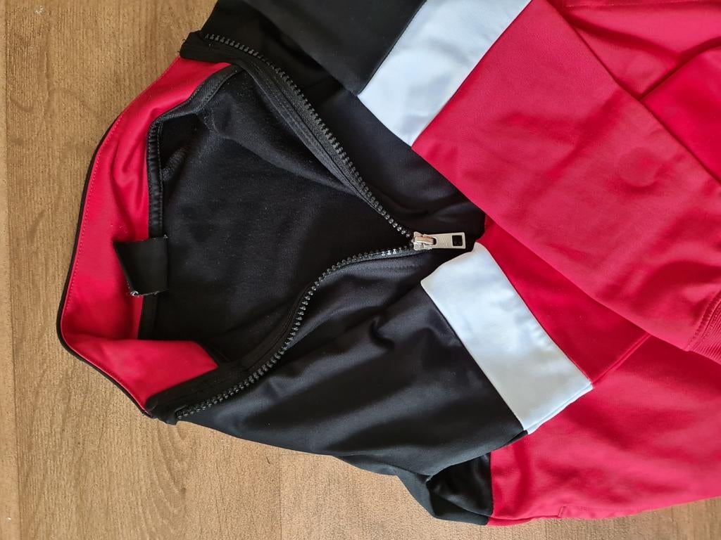 nike 116 size, Ophalen, Gedragen, Rood