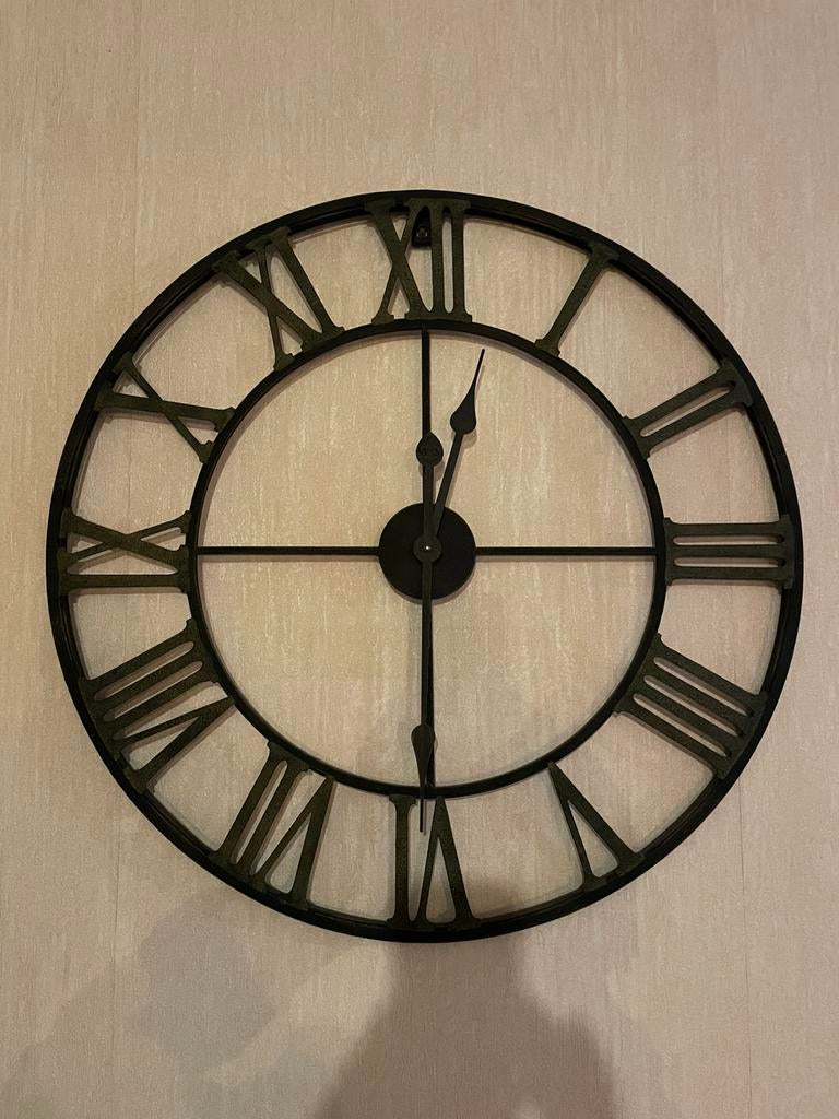 Grande horloge en métal fer forgé - 65 cm, Enlèvement ou Envoi, Comme neuf
