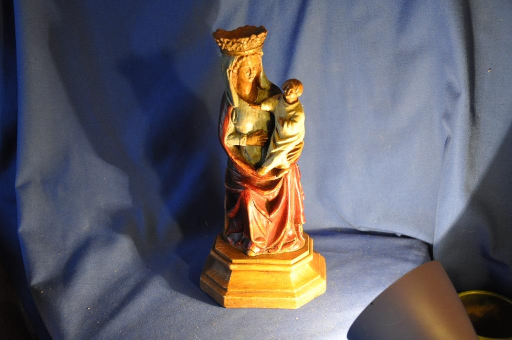 vierge a la couronne a l'enfant en resine, Enlèvement ou Envoi