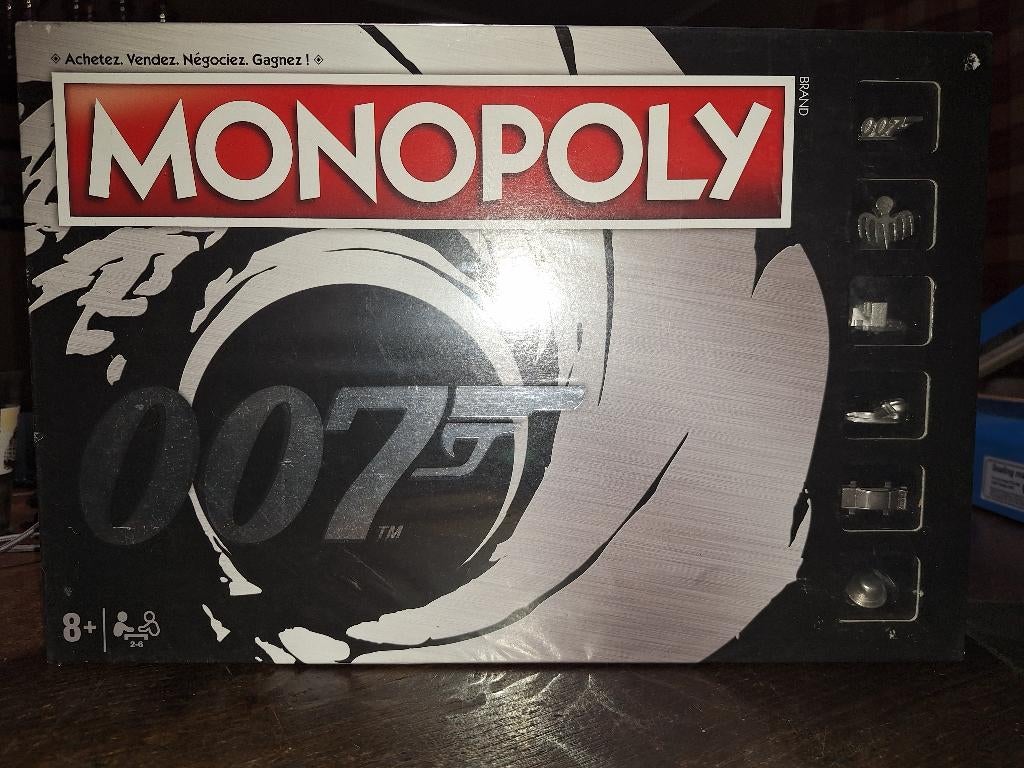 MONOPOLY 007, Cinq joueurs ou plus, Enlèvement ou Envoi, Comme neuf, Hasbro