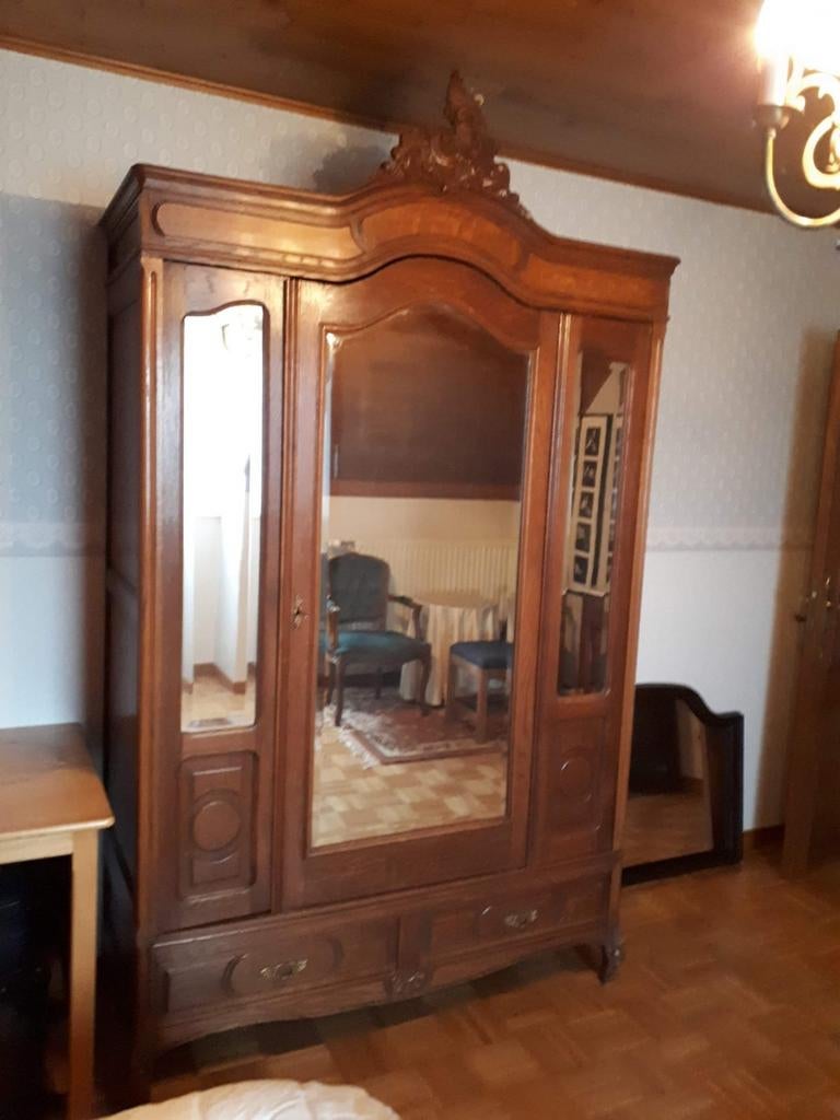 Antieke Kleerkast, Ophalen