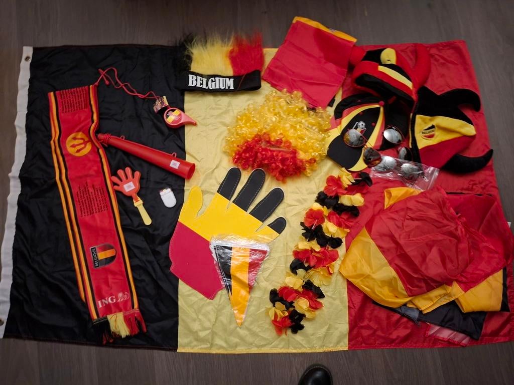 Feestpakket : Rode duivels / voetbal, Ophalen of Verzenden