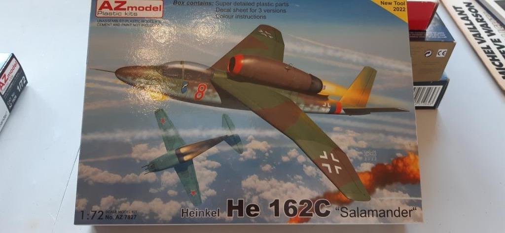 AZ model 1/72 Heinkel He 162c Salamander €10, Enlèvement, Neuf