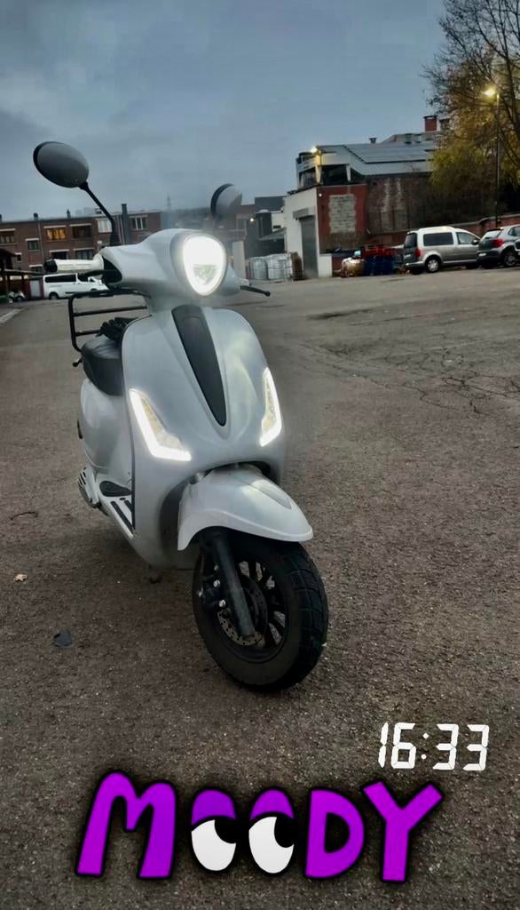Scooter gts bravo, Fietsen en Brommers, Verzenden, Zo goed als nieuw
