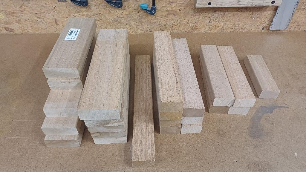 Planches en bois dur raboté, différentes tailles, neuves, Neuf, Multicolore, Enlèvement ou Envoi, Overige thema's