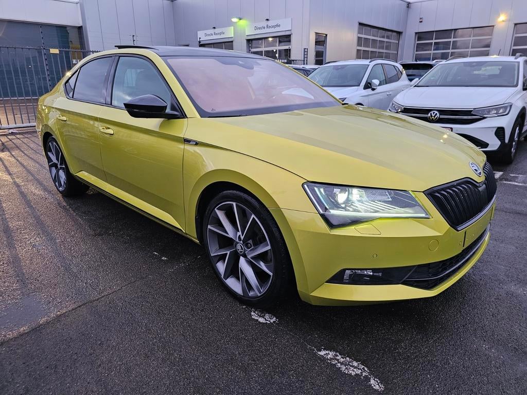 Skoda Superb 1.5 Benzine Automaat Sport, Auto's, Skoda, Automaat, 4 deurs, USB, Overige kleuren