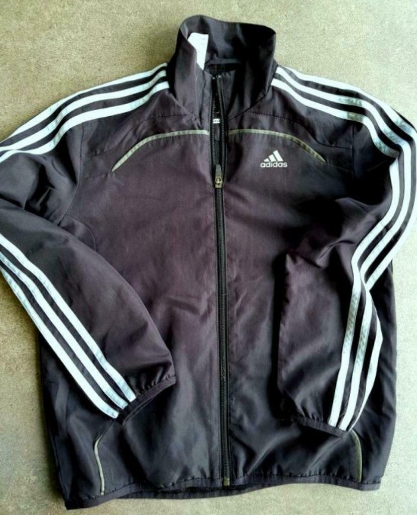 Adidas 140-9-10 jaar oud sportjack in zeer goede staat!, Ophalen of Verzenden, Gebruikt, Jongen of Meisje, Trui of Vest